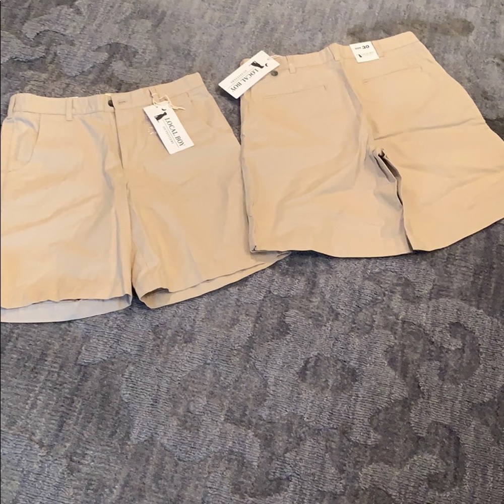 Men's khaki shorts